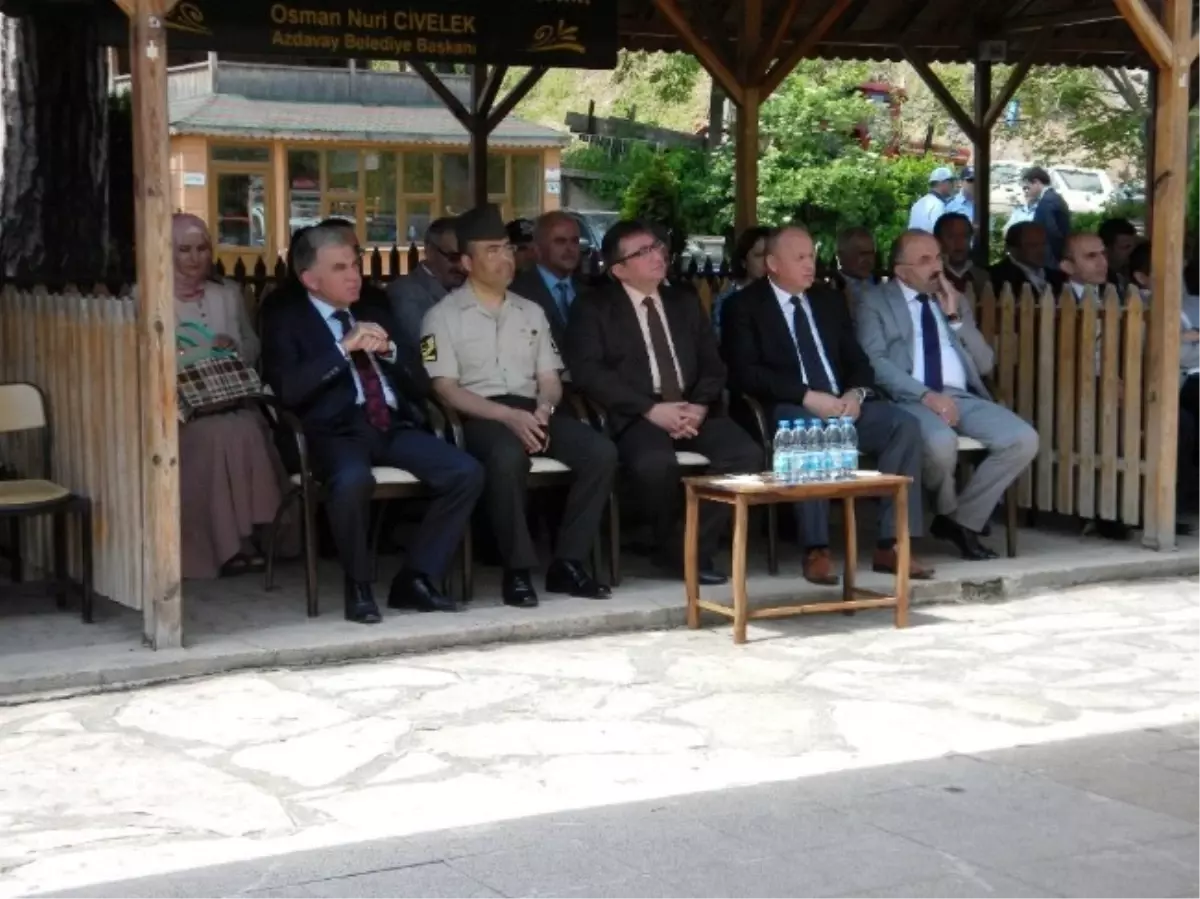 Azdavay Örgün ve Yaygın Eğitim Kurumları Sergisi Açıldı