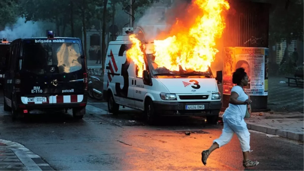 Barcelona\'da Protestolar Şiddete Dönüştü