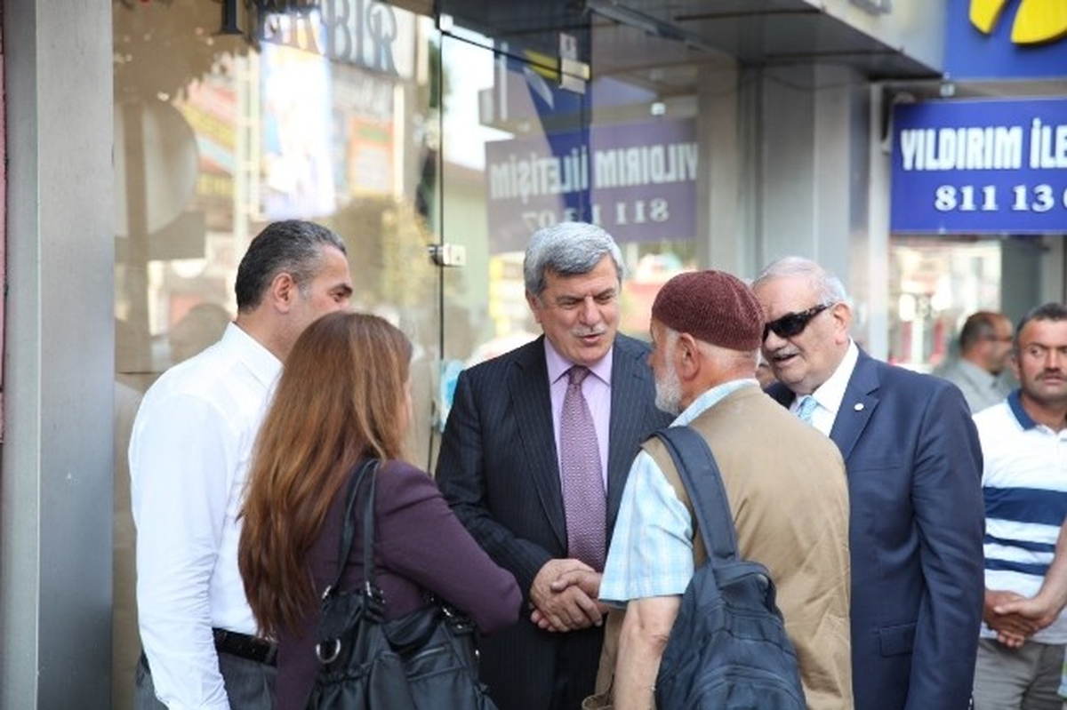 Başkan Karaosmanoğlu\'ndan AK Parti Yalova Adayına Destek