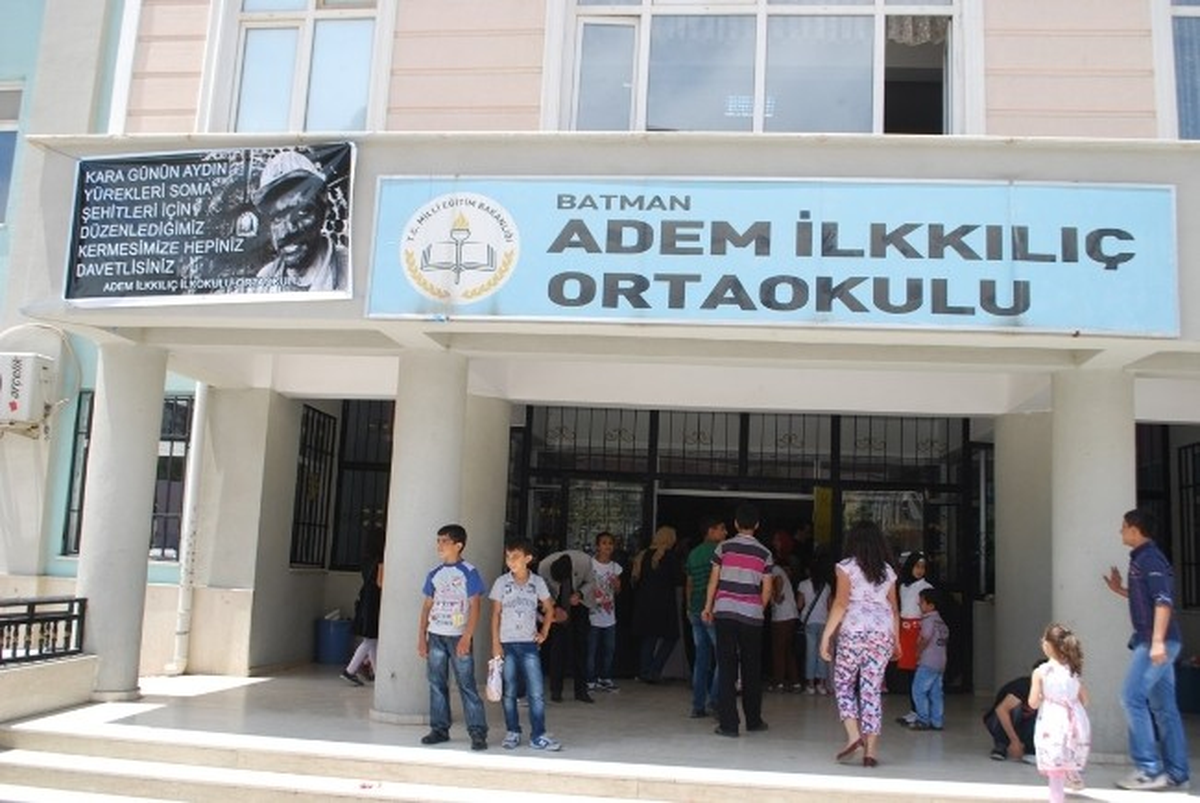 Batmanlı Öğrenciler Soma İçin Kermes Düzenledi