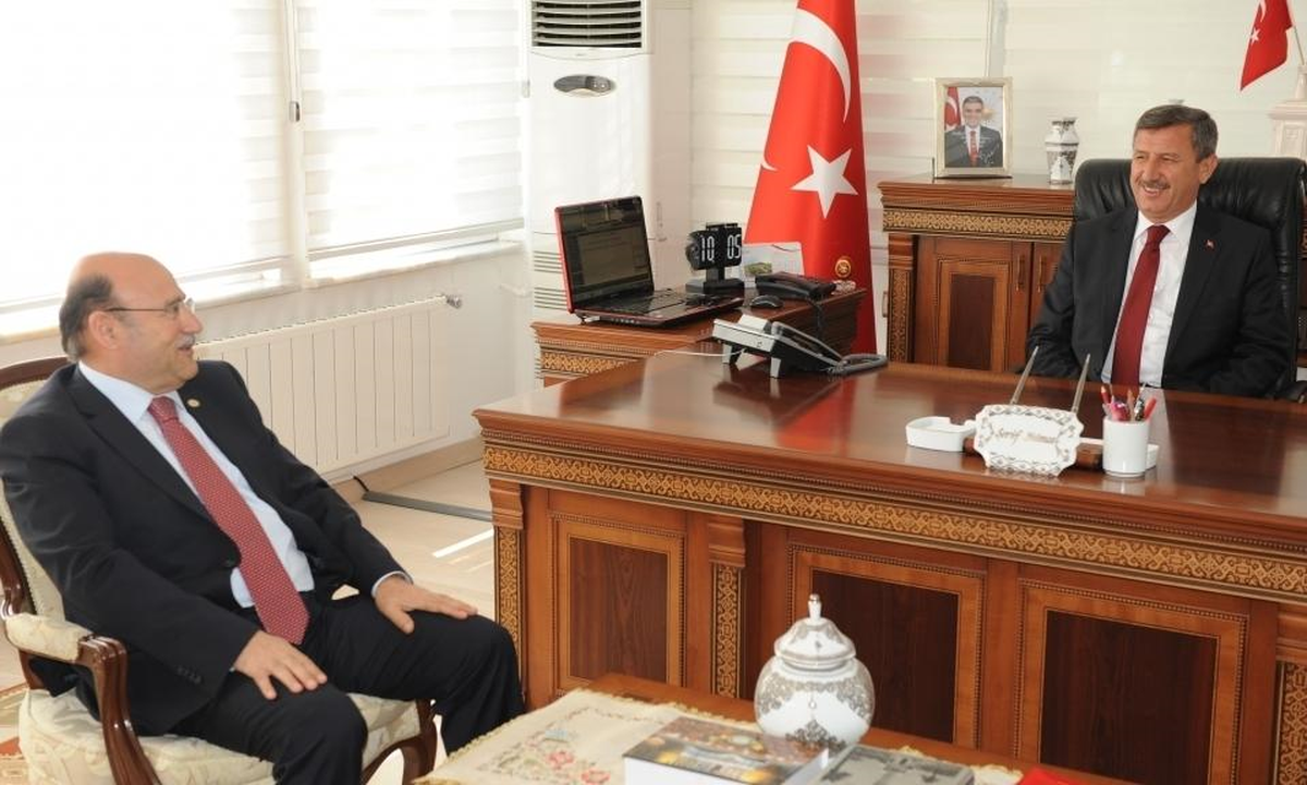 Bem-Bir-Sen Genel Başkanı Turbay\'dan Vali Yılmaz\'a Ziyaret
