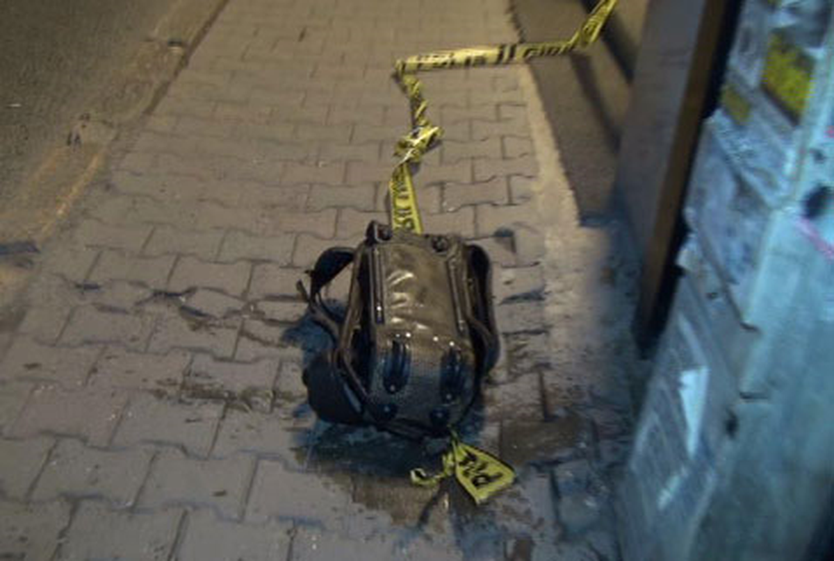 Beyoğlu\'nda Şüpheli Bavul Paniği