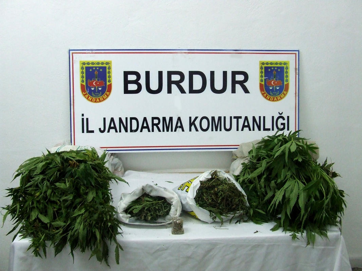 Burdur\'da Uyuşturucu Operasyonu