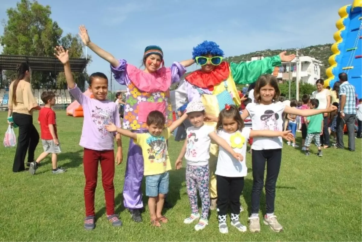 Demre\'de Okul Öncesi Eğitim Şenlikleri