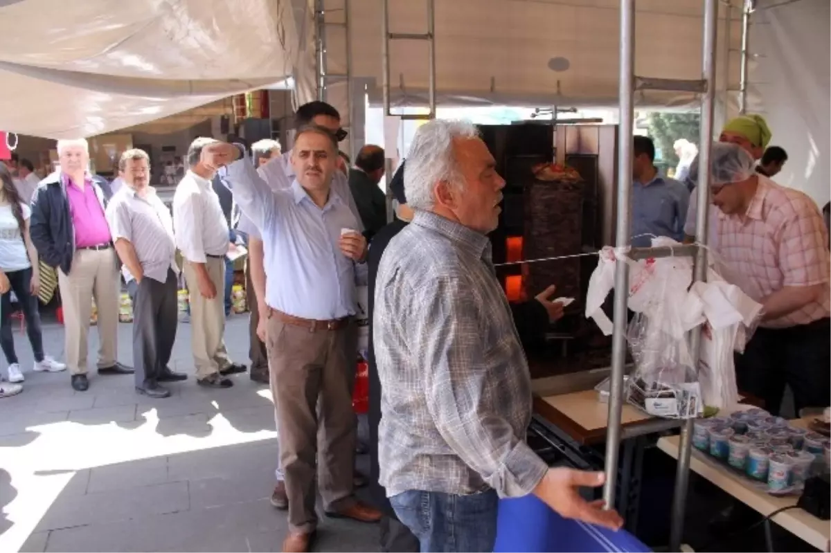 "Deve Döneri"ne Yoğun İlgi