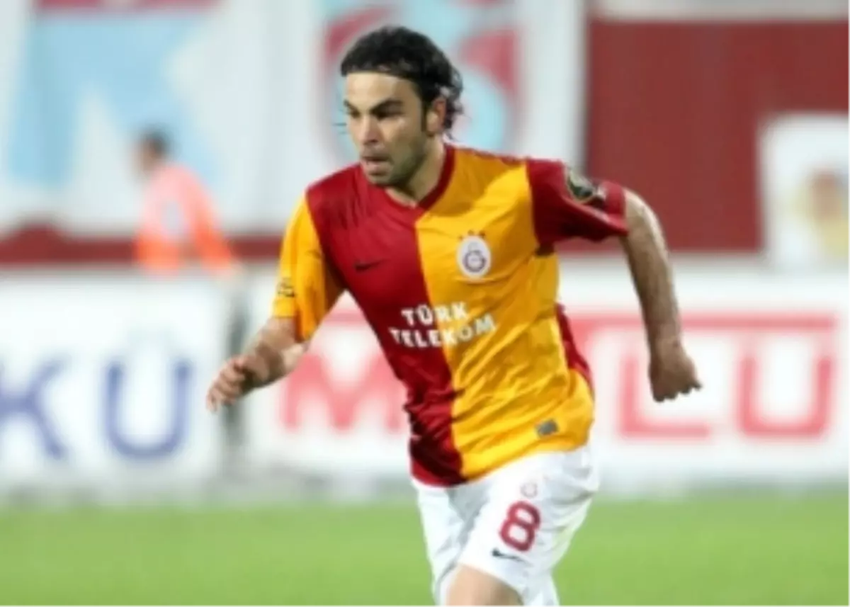 Galatasaray\'da Selçuk İnan\'ın Sözleşmesi Uzatıldı