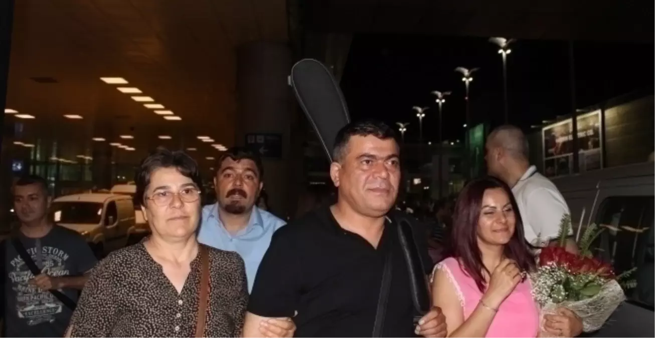 Hozan Dino Türkiye\'ye Döndü