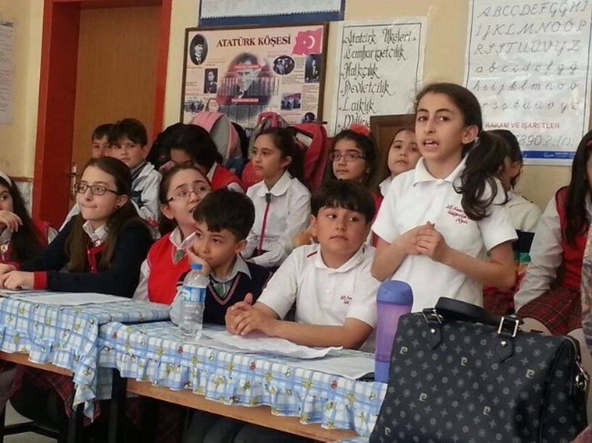Öğrencilerden Büyükleri Kıskandıracak Münazara