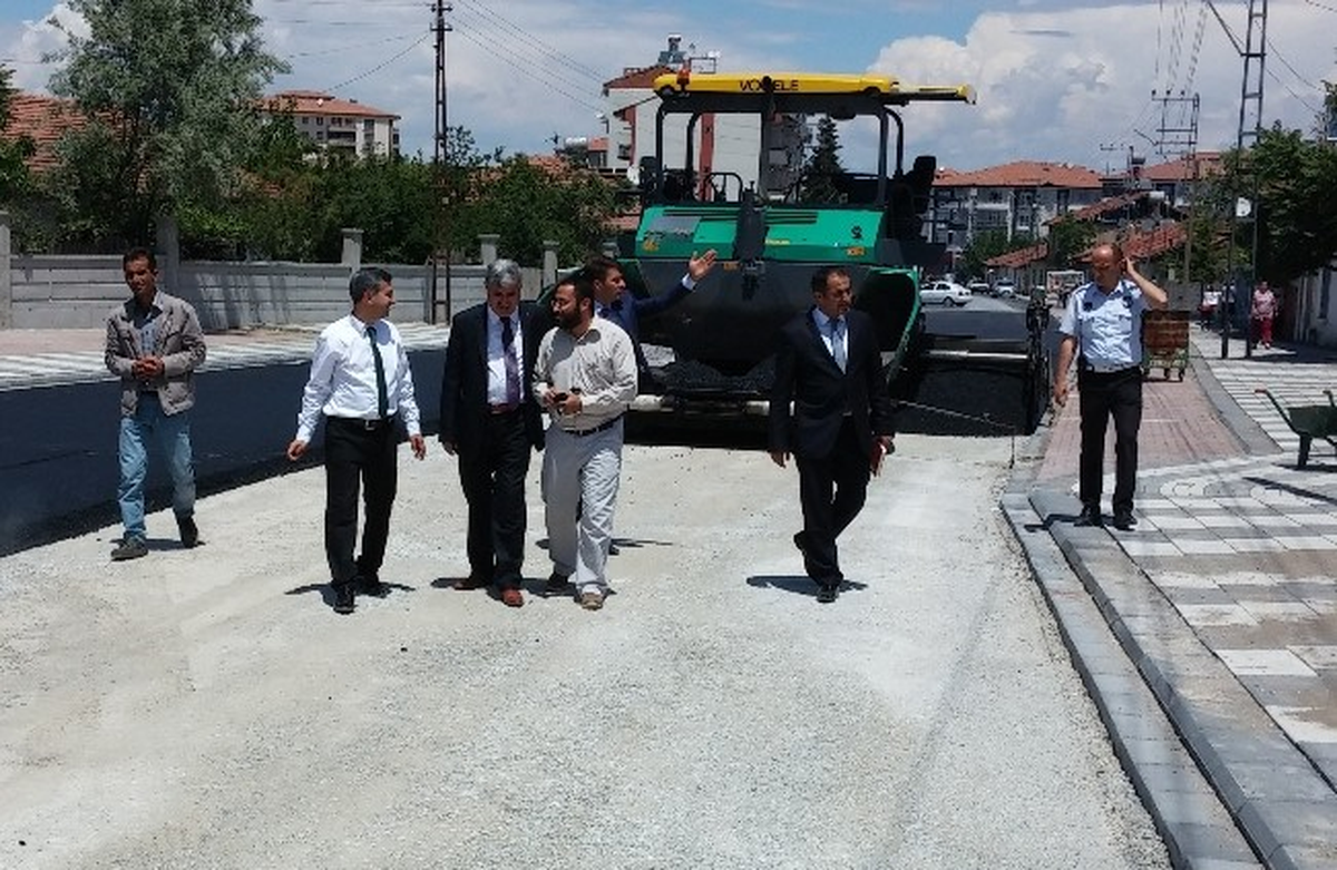 Özalper\'de Asfaltlama Çalışması