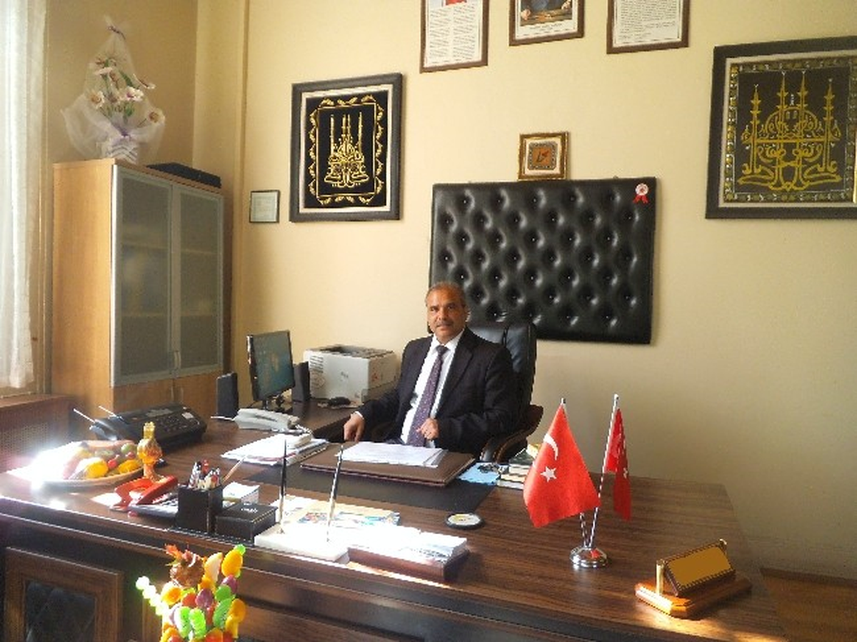 Romanlardan Nazlı Ilıcak\'a Tepki