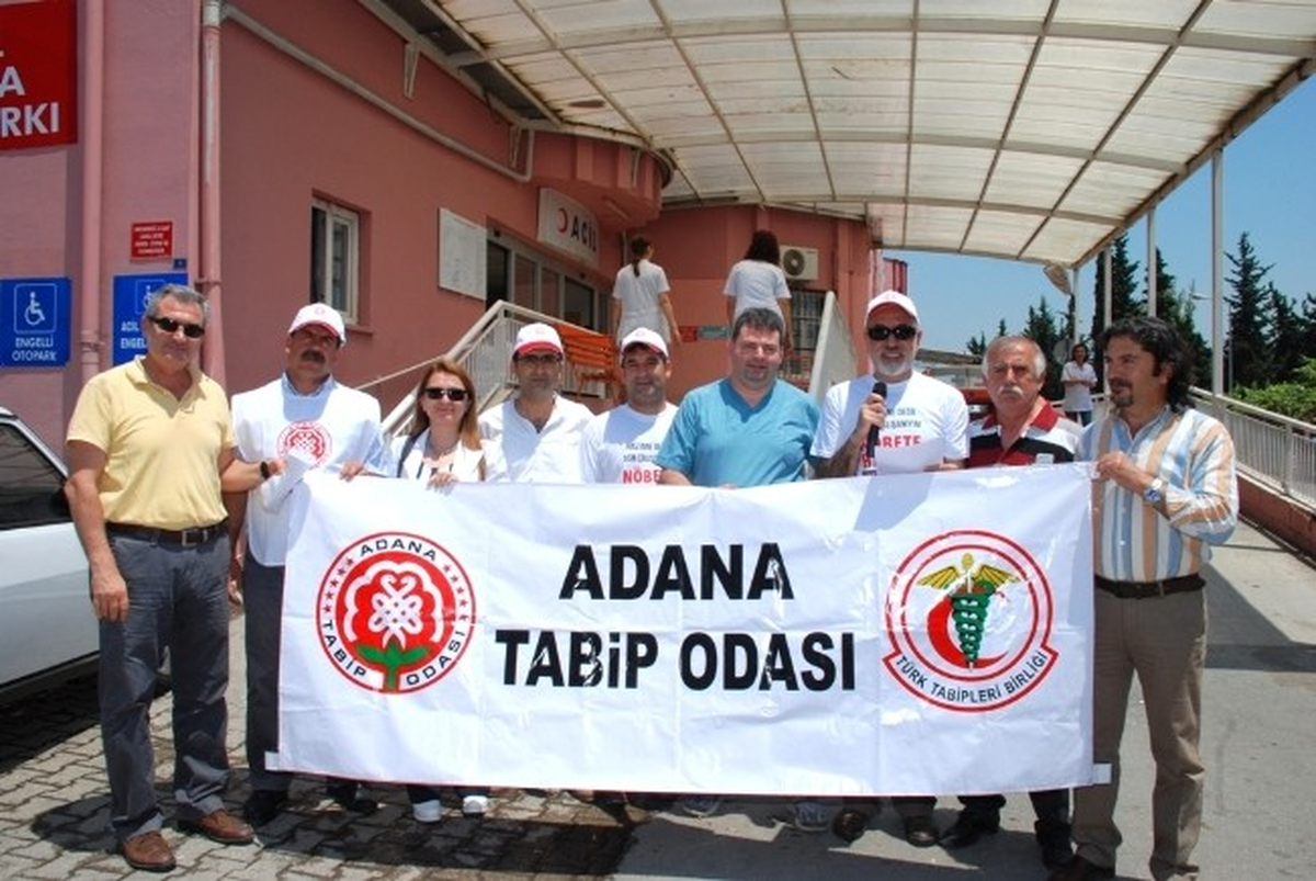 Sağlık Çalışanları Acillerden Şikayetçi