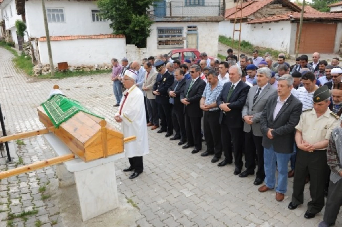 Şehidin Babasını Son Yolculuğuna Kütahya Protokolü Uğurladı