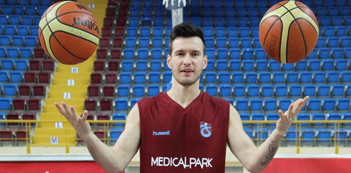 Trabzonspor Medical Park\'ta Caner Şentürk Ameliyat Oldu