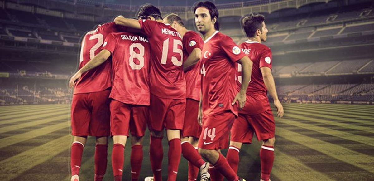 Türkiye\'nin ABD Büyükelçisi Serdar Kılıç, Milli Futbolcular Onuruna Yemek Verdi