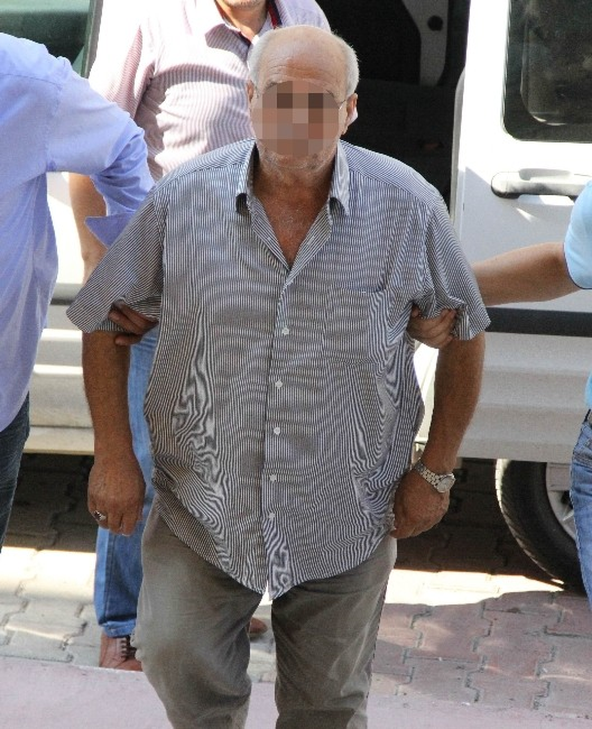 Akrabasını Silahla Yaralayan Yaşlı Adama 8 Yıl 4 Ay Hapis
