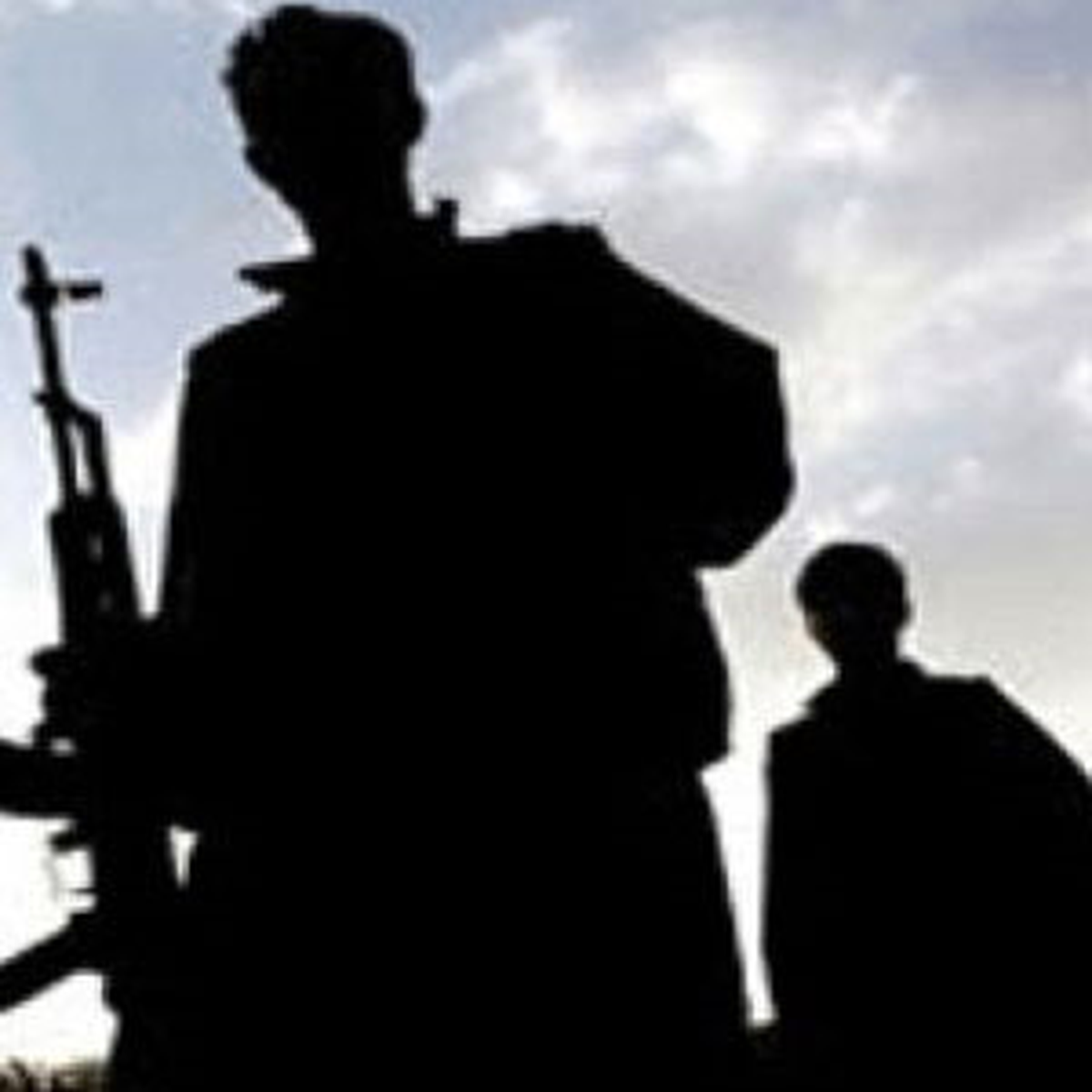 Teröristler Öğrencileri Almak İçin Okula Giden Köy Korucusunu Öldürdü