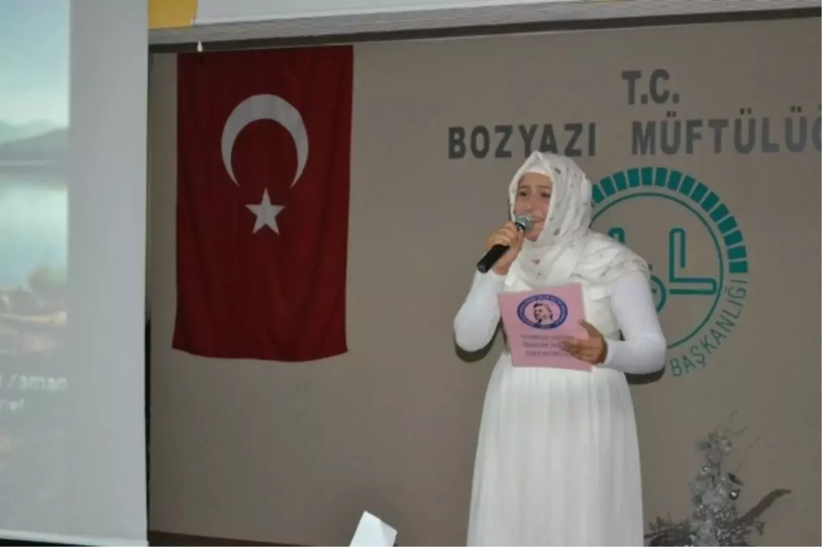 Bozyazı\'da İmam Hatip Öğrencilerinden Şiir Dinletisi