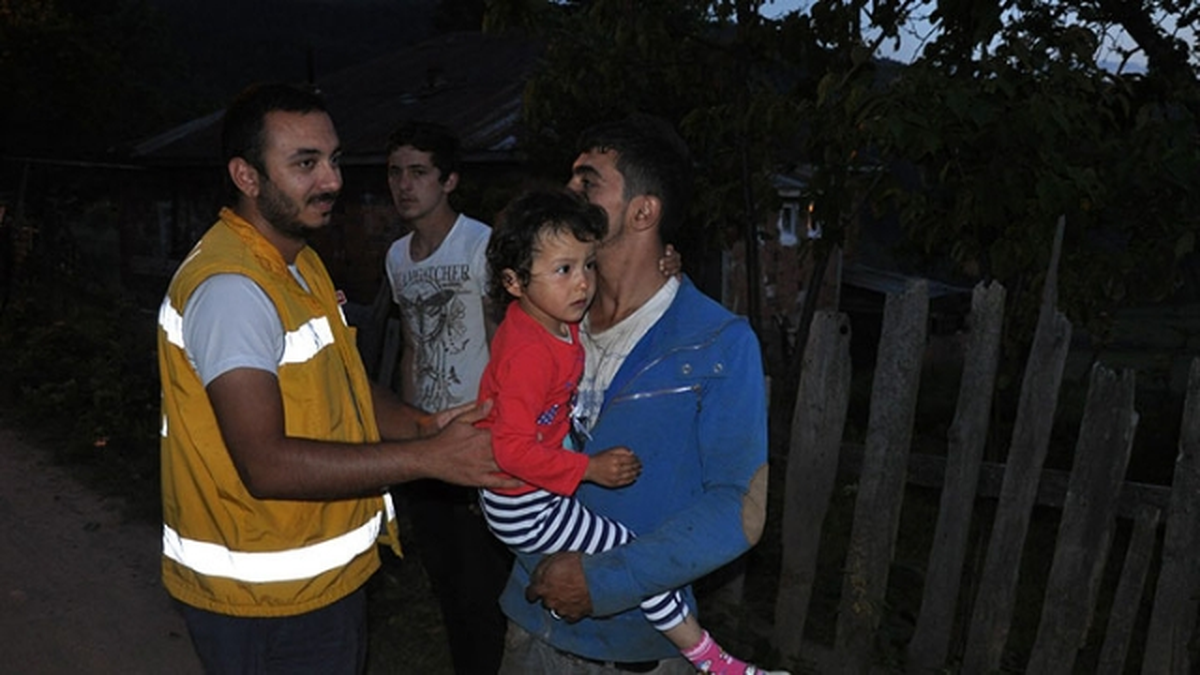 Bursa\'da Ormanda Kaybolan Çocukları Jandarma Buldu