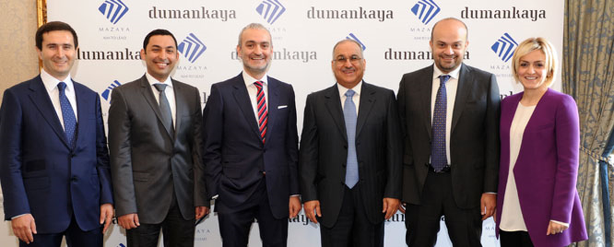 Dumankaya ve Al Mazaya El Sıkıştı