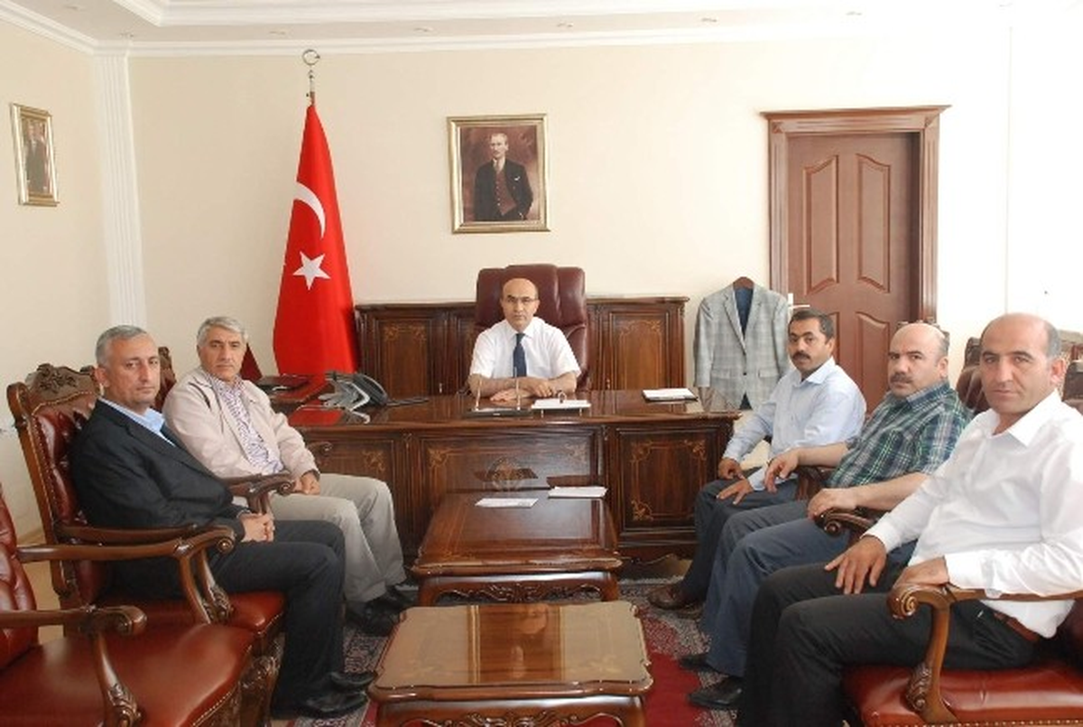 Eğitim Bir-Sen\'den, Vali Demirtaş\'a Ziyaret