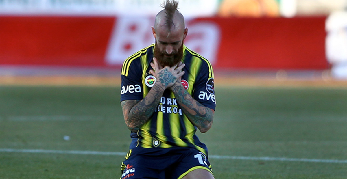 Fiorentina, Raul Meireles'in Peşinde