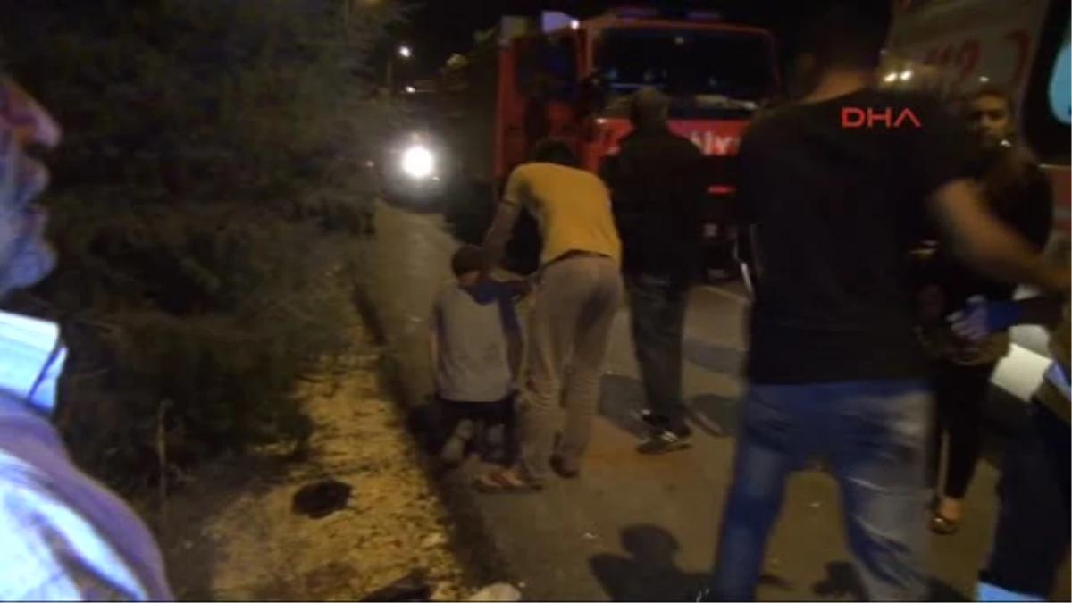 Gaziantep\'te Otomobil Devrildi 5 Yaralı