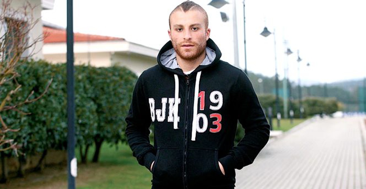 Rubin Kazan, Gökhan Töre\'yi Yaz Kampına Davet Etti