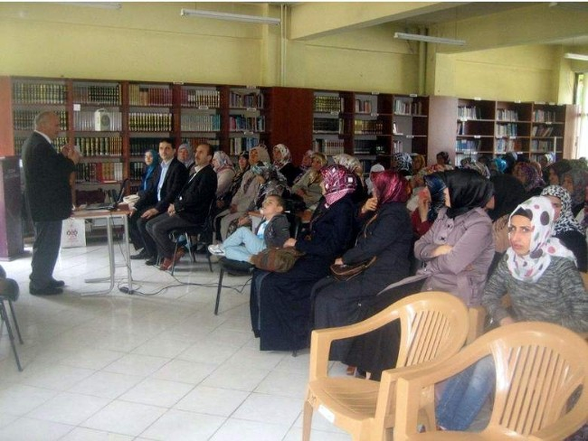 Ulus\'ta Kadınlar İçin Mesleki Eğitim Projesi Tanıtımı Yapıldı