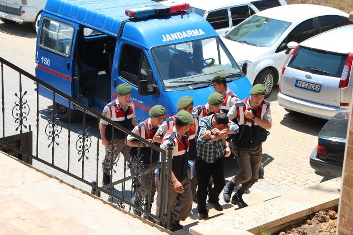 Yht Hattında Hırsızlık Olayları Devam Ediyor