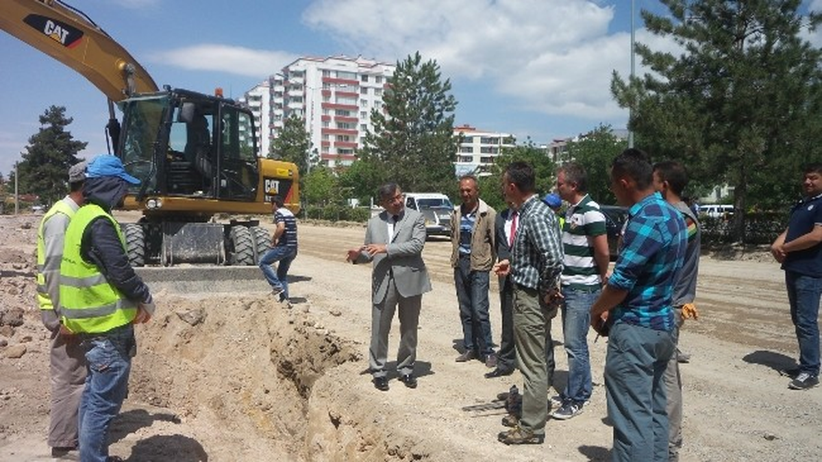 Akdoğan, Yol Çalışmalarını İnceledi