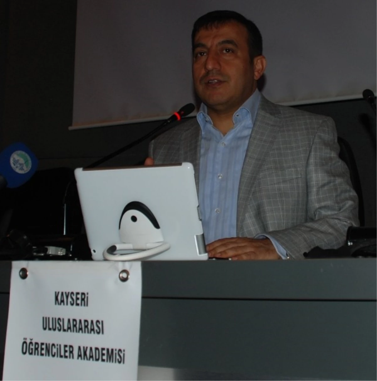 Bef Ggenel Koordinatörü Tuzcuoğlu, Uluslararası Öğrenciler Akademisi\'nde Konuştu Açıklaması