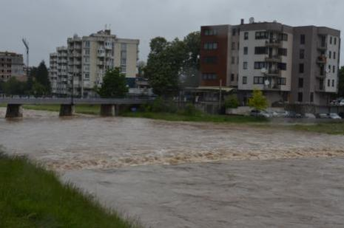 Bosna Hersek\'teki Sel Felaketi