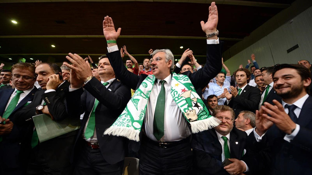 Bursaspor Kulübü Başkanı Recep Bölükbaşı, UEFA\'nın Başlattığı Disiplin Soruşturmasına Değindi