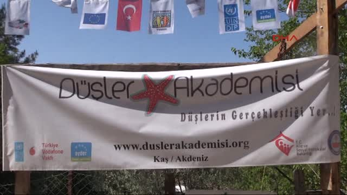 Düşler Akademisi Start Aldı