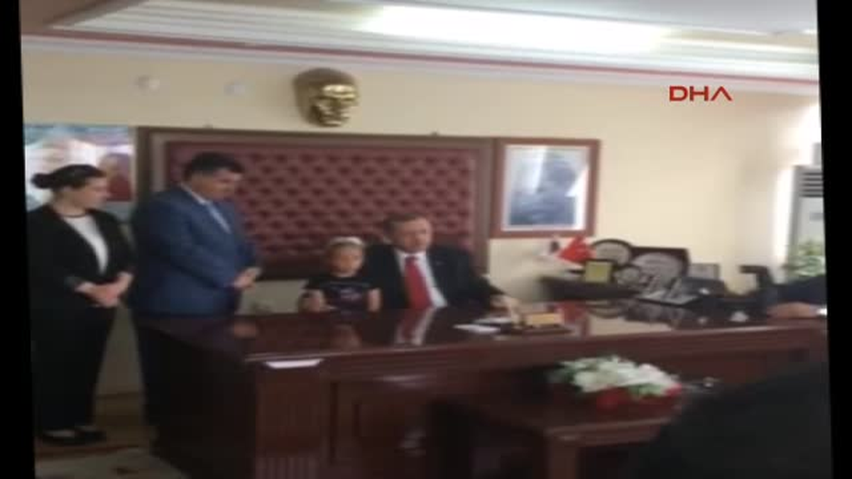 Emine Erdoğan\'ı Ağlatan Şiir
