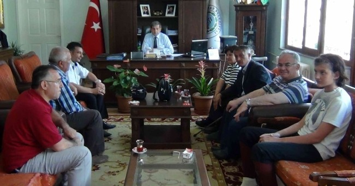Engellilerden Başkan Özkan\'a Anlamlı Ziyaret