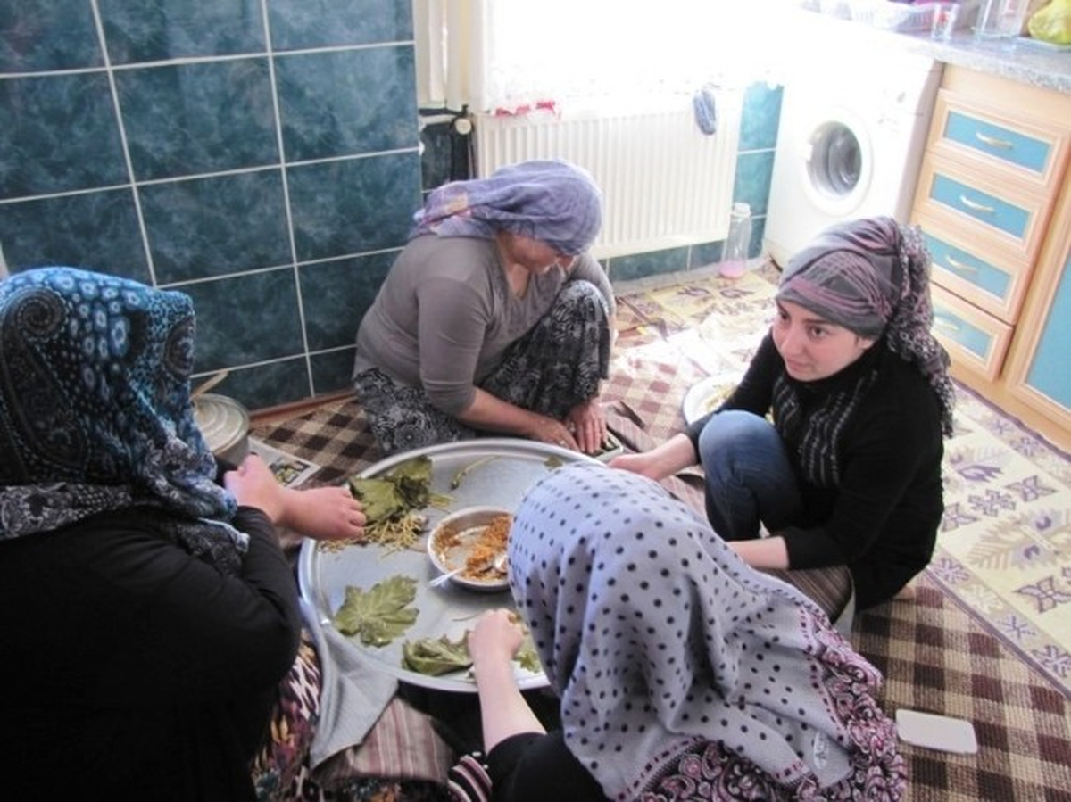 İmece Usülü Yaprak Sarma