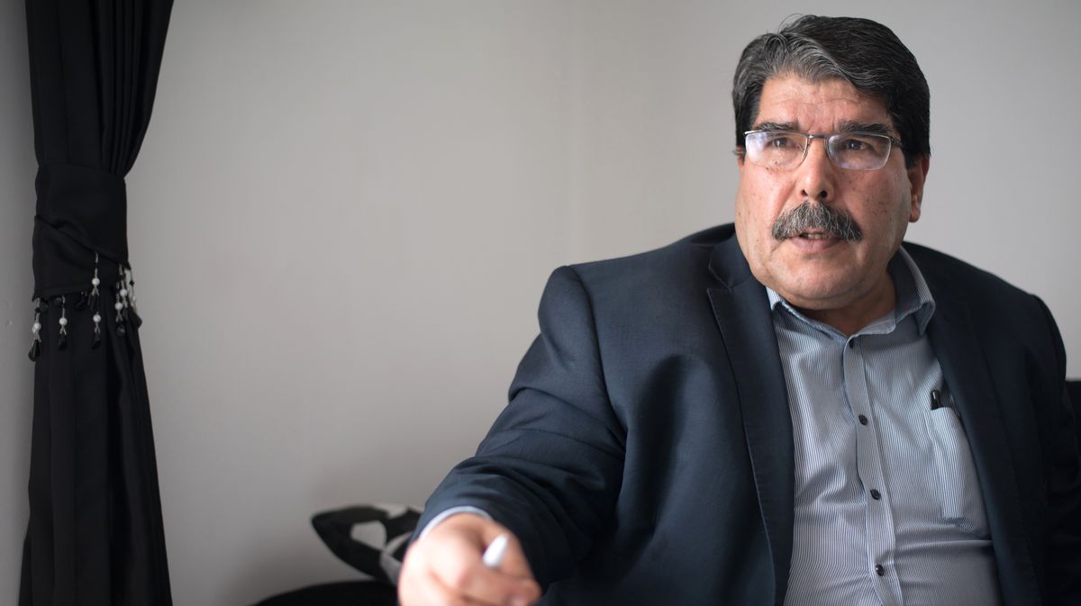 IŞİD ve PYD, Türkiye Sınırında Çatışıyor