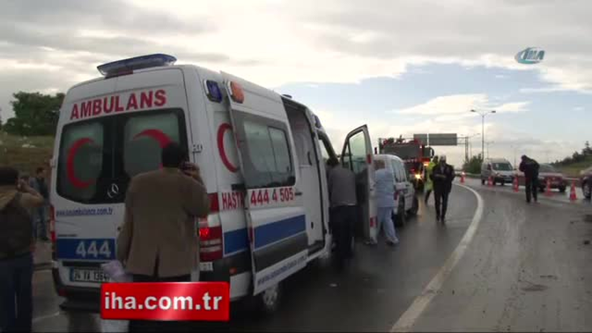 İstanbul'da Otobüs Devrildi: 22 Yaralı