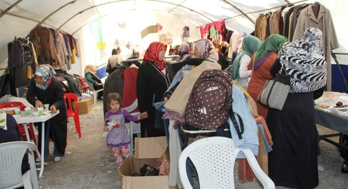 İstasyon Eğitim ve Kültür Derneği\'nden Öğrenciler Yararına Kermes
