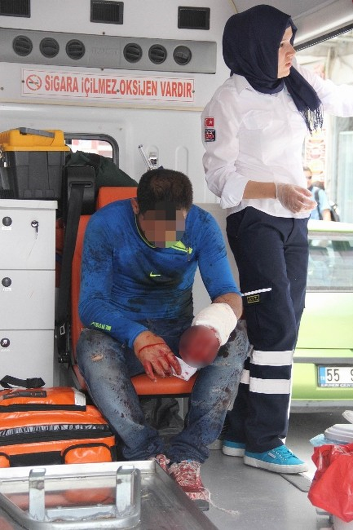 İzinli Asker Kendini Jiletle Keserek Hastanelik Oldu
