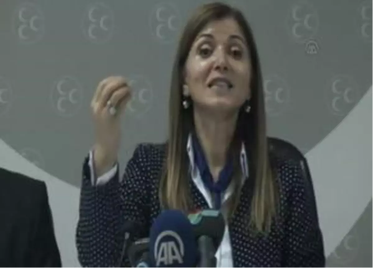 Kamer Genç\'in Emine Erdoğan\'ın Konuşmasına Müdahalesi Zuhal Topçu