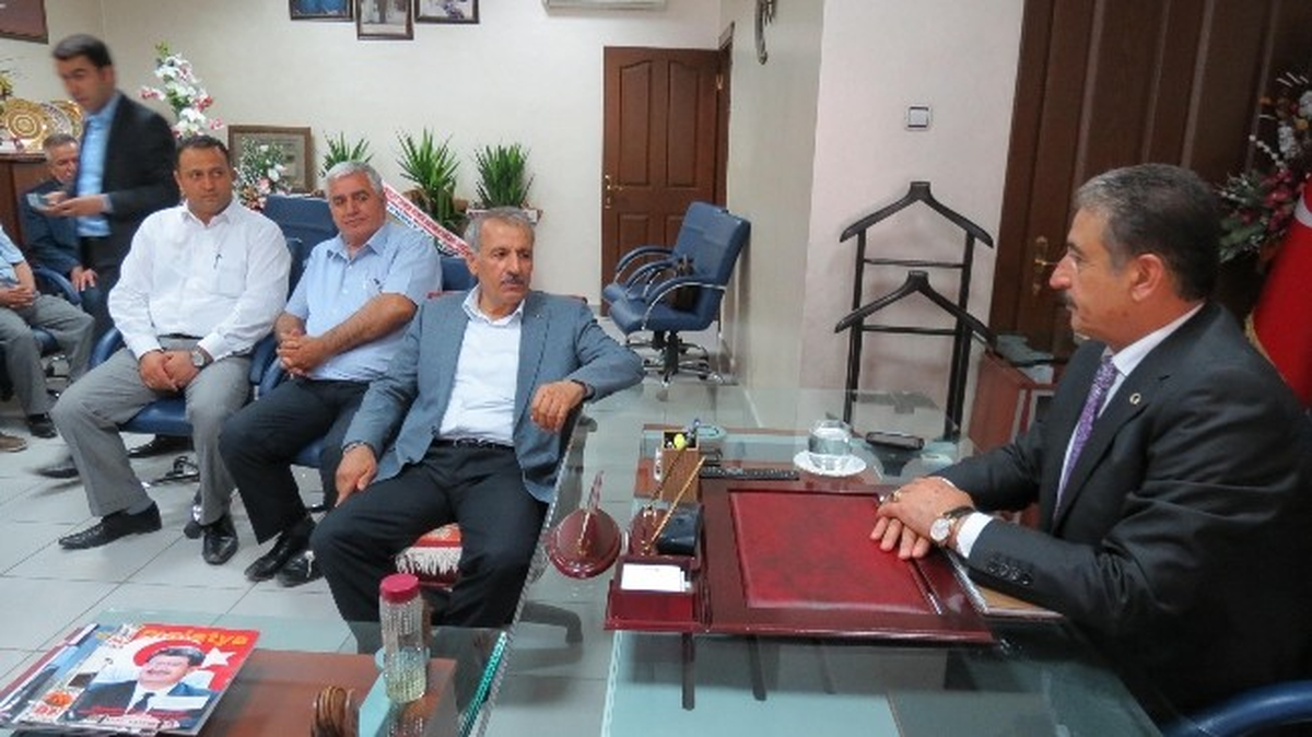 Kayısı Tüccarına Siyasetci ve Stk Tepkisi