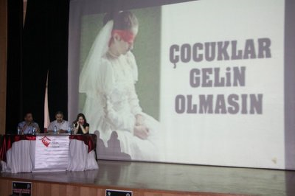 Muhtarlara, Erken Yaşta Evliliklerin Önlenmesiyle İlgili Eğitim Verildi