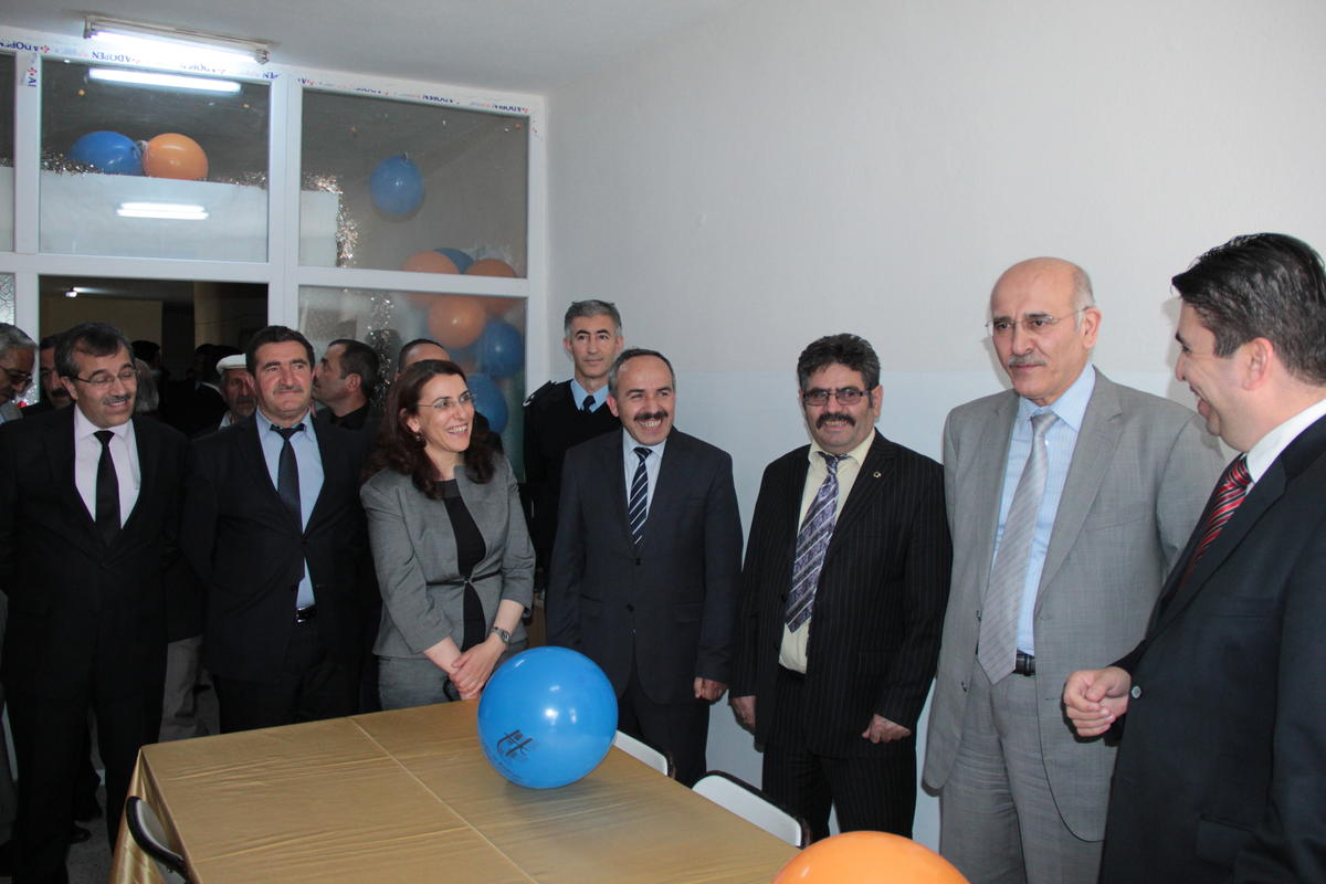 Narman\'da Kütüphane Açılışı