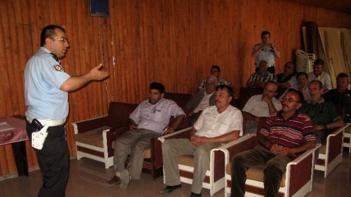 Niksar\'da Güvenli Traktör Kullanım Eğitimi