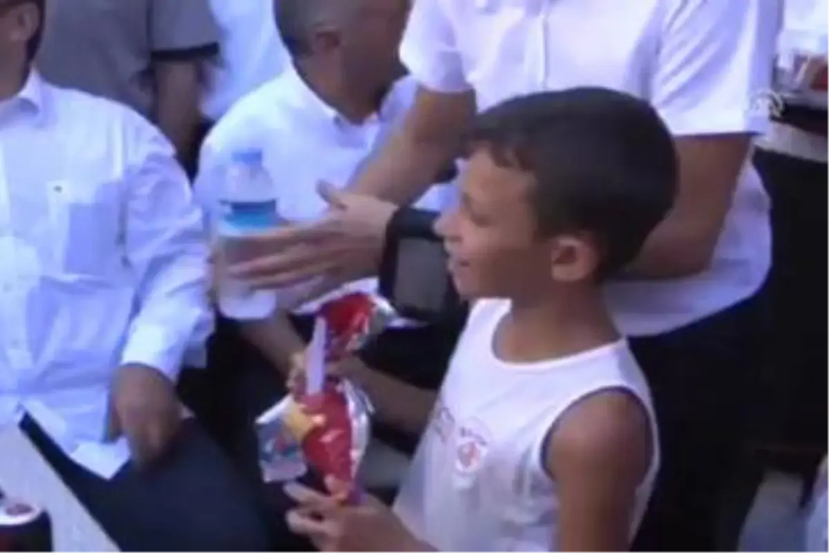 Oğlum Bak Gite Rakip: Vay Kralsın