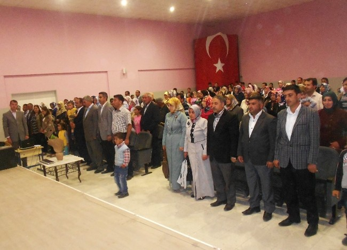 Öğrencilerden Yılsonu Etkinlikleri