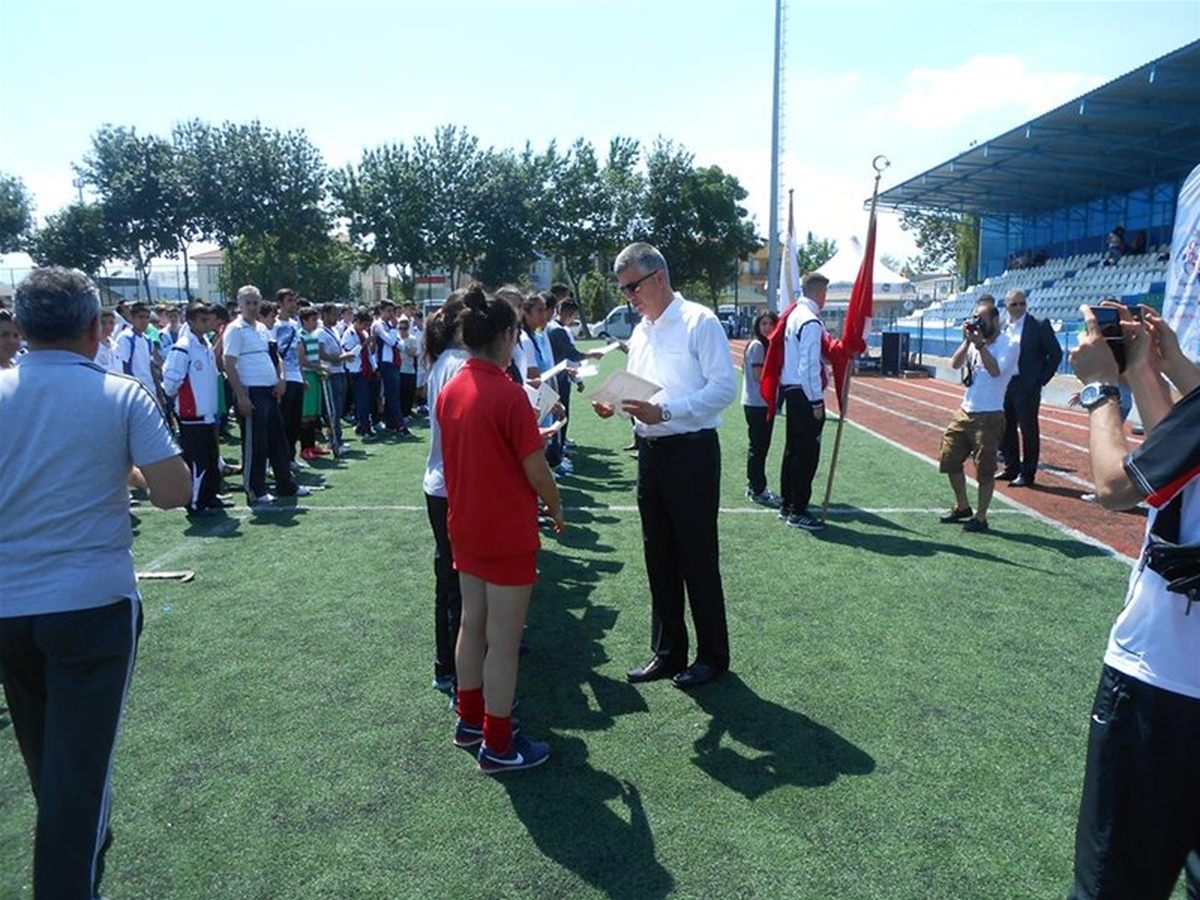 Okullararası Gençler Hokey Şampiyonası