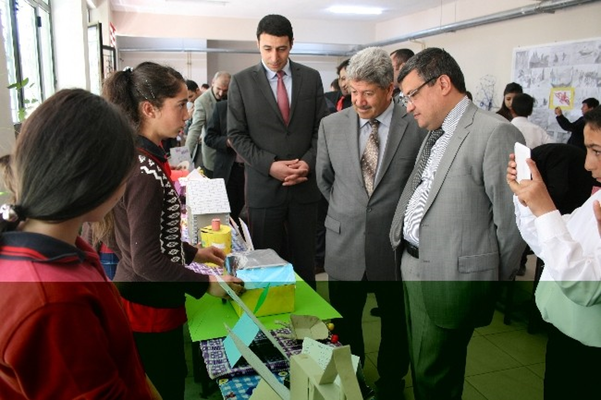 Pasinler\'de Resim ve Tasarım Sergisinin Açılışı Yapıldı